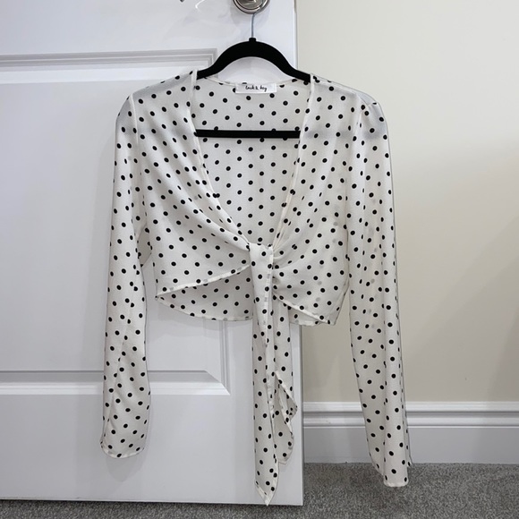 White Polka Dot Long Sleeve Crop Top - Picture 1 of 1
